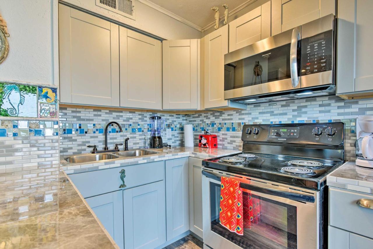 Waterfront Corpus Christi Escape With Pool Access! Apartment Luaran gambar